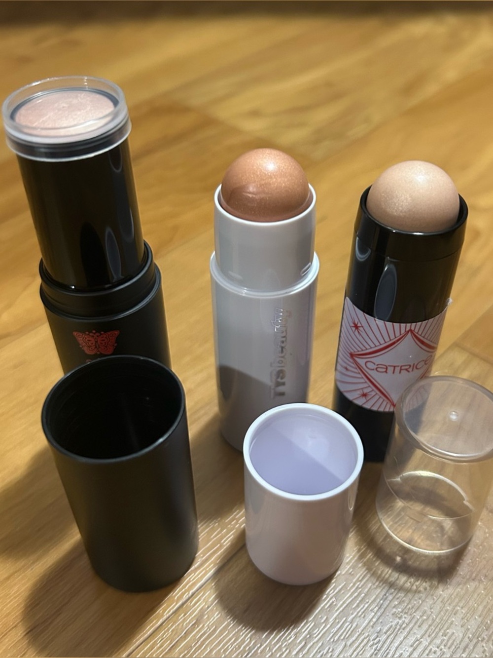 Illuminating Cream Highlight Stick Trio- Champagne & Golden Sheen